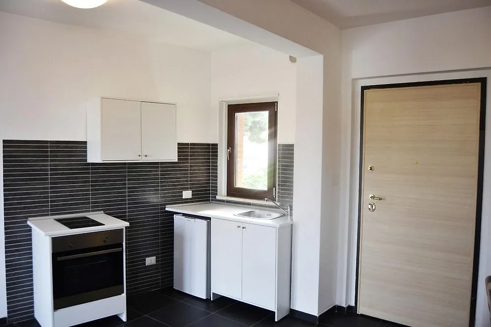 Residence Casabella Rome 0*,